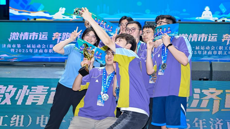 余嘉豪仍需 余嘉豪仍需